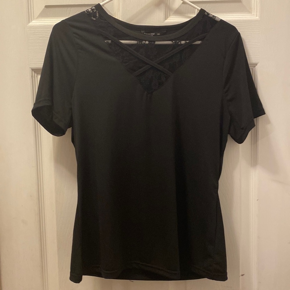 Shein 1XL black shirt with front lace